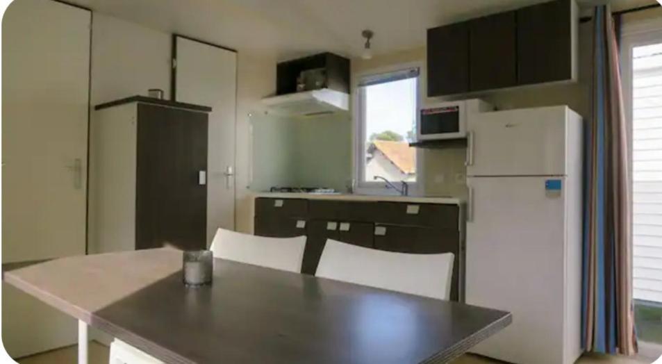 Mobilhome Proche Puy Dufou La Boissiere-de-Montaigu Exterior foto